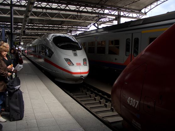 IC und Thalys treffen sich in Brüssel auf einem Gleis