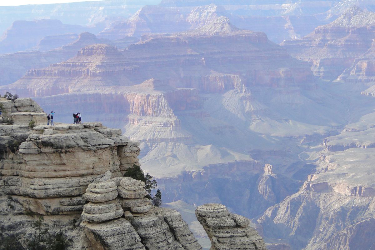 Een wijds uitzicht over de Grand Canyon